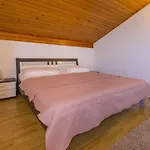 Mediterranes Nur 470 Meter Zum Mit Meerblick, Babybett, Grill Apartment Povile