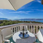 Mediterranes Nur 470 Meter Zum Mit Meerblick, Babybett, Grill * Povile
