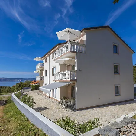 Mediterranes Nur 470 Meter Zum Mit Meerblick, Babybett, Grill Povile