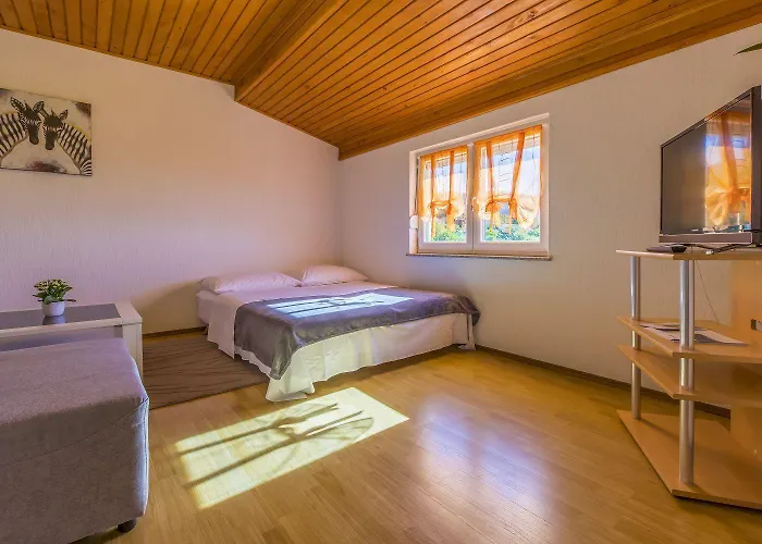 Mediterranes Nur 470 Meter Zum Mit Meerblick, Babybett, Grill Апартаменты