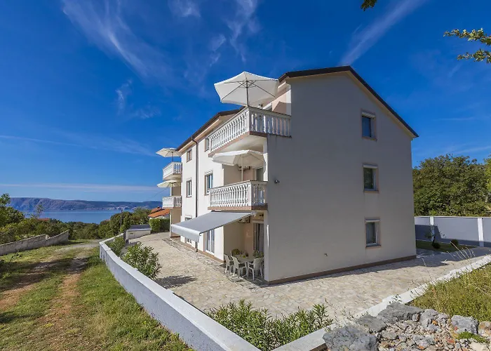 Mediterranes Nur 470 Meter Zum Mit Meerblick, Babybett, Grill Повиле