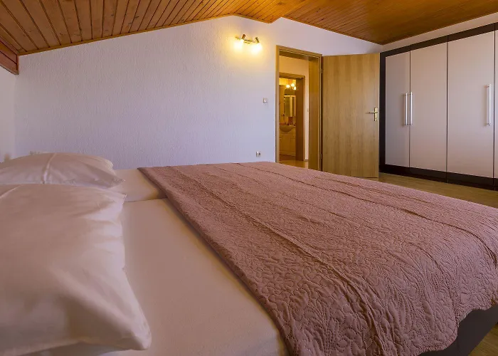 Mediterranes Nur 470 Meter Zum Mit Meerblick, Babybett, Grill Διαμέρισμα