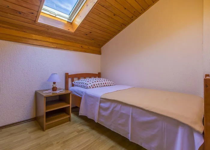 Διαμέρισμα Mediterranes Nur 470 Meter Zum Mit Meerblick, Babybett, Grill Povile